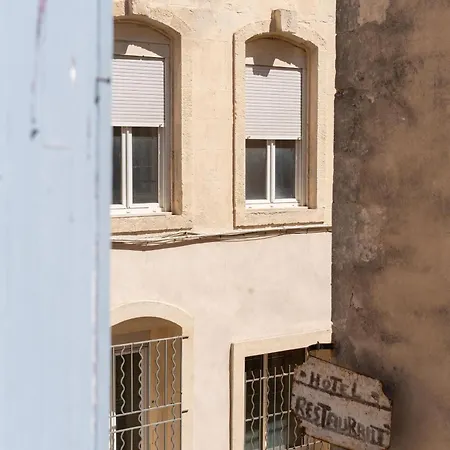 Centre * Nimes