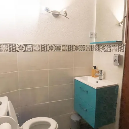 Apartment Centre