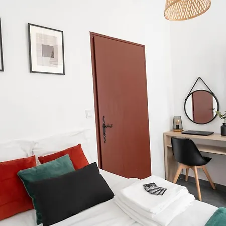 Centre Apartment Nimes